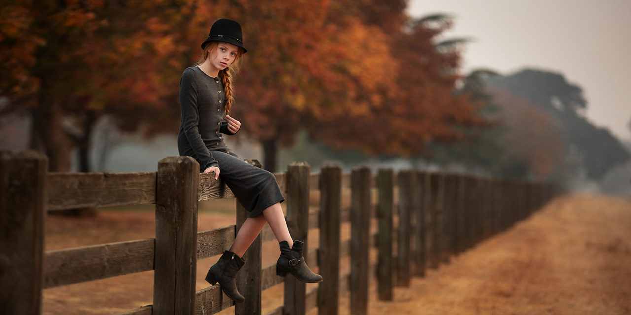 Portrait, girl model, outdoor, autumn, 750x1334 wallpaper | Outdoor  portrait photography, Portrait photography women, Autumn photography  portrait