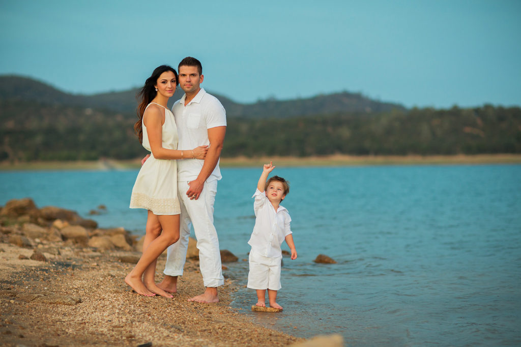 The Romero Family | Beach Portraits | Iliasis Muniz Photography