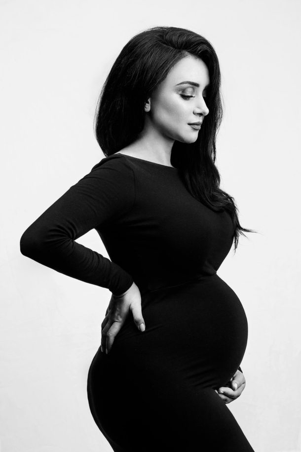 Maternity Photoshoot Ideas For Pregnancy Pictures | Bidun Art